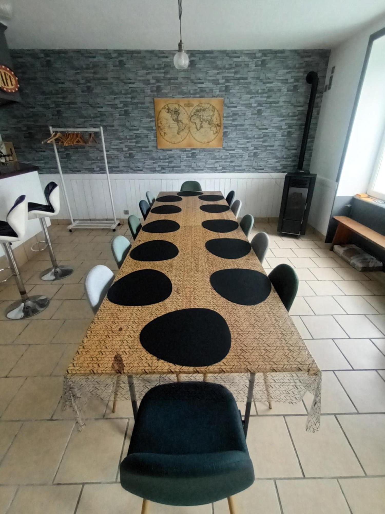 Le Miraillet, Gite Saint-Illide Zewnętrze zdjęcie